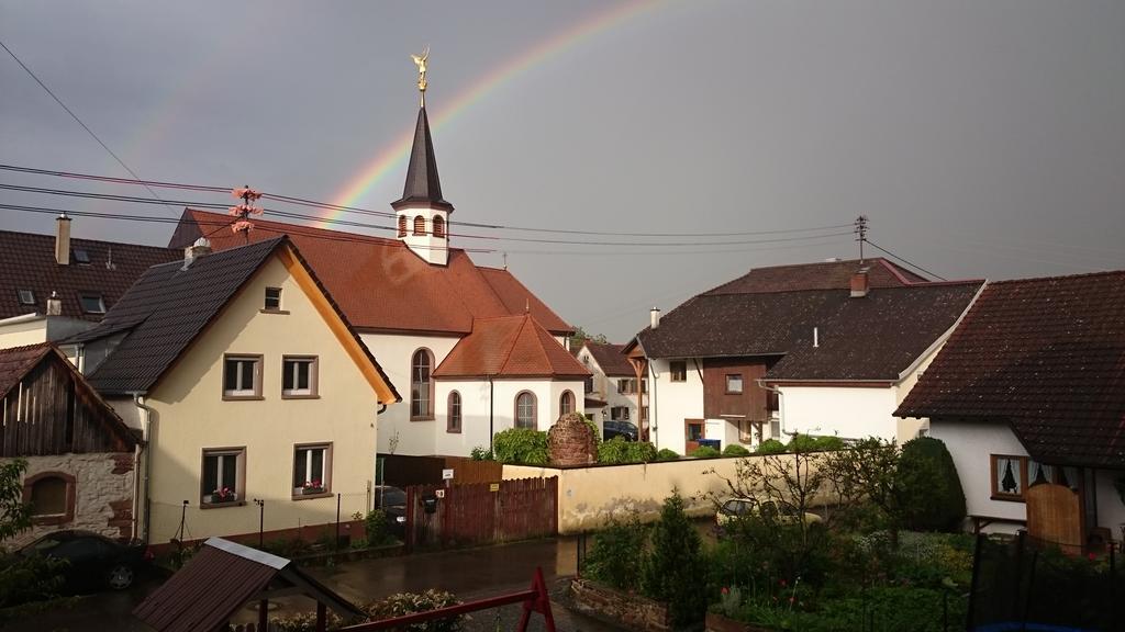 Ferienwohnung Sonnenschein Rheinhausen Bagian luar foto
